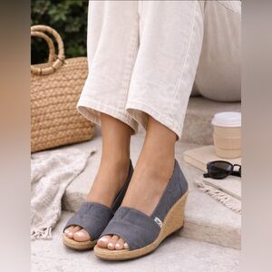 TOMS Gray Espadrille Wedge Heels | Peep Toe Summer Shoe | Size 6 | Neutral Chic